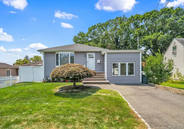 Photo 1 of Sale Pending at 257 N Alleghany Ave, Babylon, NY 11757 | MLS# 1038407 | Listing updated on 2026-08-28