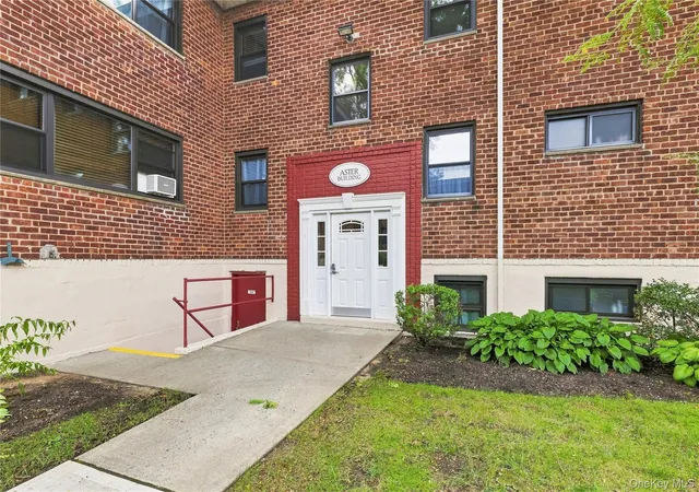 Photo 3 of Sale Pending at 91 Tulip Ave #AD2, Hempstead, NY 11001 | MLS# 1038408 | Listing updated on 2026-09-17