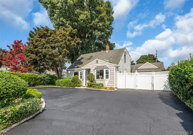 Photo 2 of Sale Pending at 9 Academy Ln, Hempstead, NY 11756 | MLS# 1038418 | Listing updated on 2026-08-26