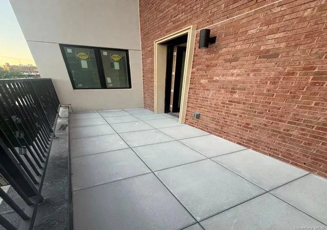Photo 4 of Condo for sale at 178 Throop Ave, New York, NY 11206 | MLS# 1038419 | Listing updated on 2026-09-28
