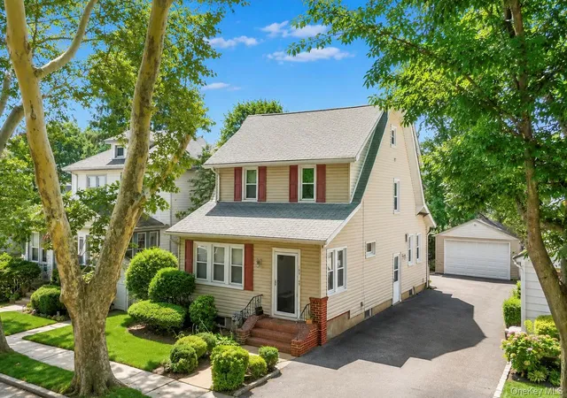 Photo 2 of Multi family home for sale at 139 N 11th Street, North Hempstead, NY 11040 | MLS# 1038427 | Listing updated on 2026-08-30