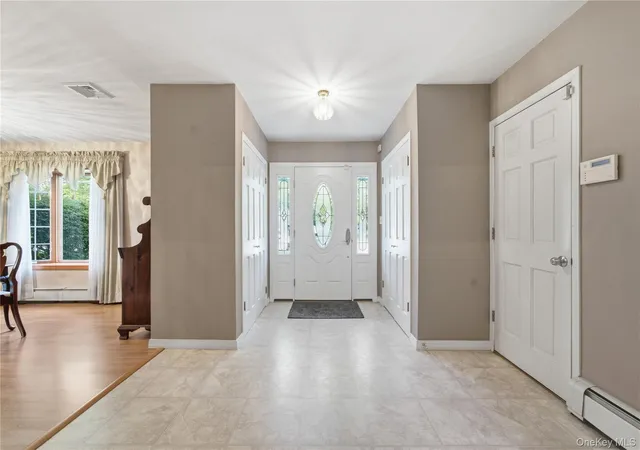 2nd image of 276 Mount Pleasant Rd, Smithtown, NY 11788 | MLS# 1038435