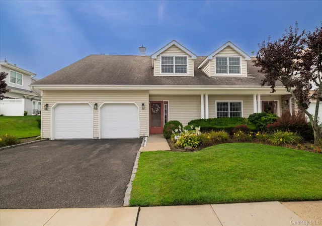 1st image of 196 Pond View Dr, North Hempstead, NY 11050 | MLS# 1038436