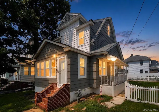 Photo 1 of Single family home for sale at 17 Sapir St, Hempstead, NY 11580 | MLS# 1038437 | Listing updated on 2026-09-05