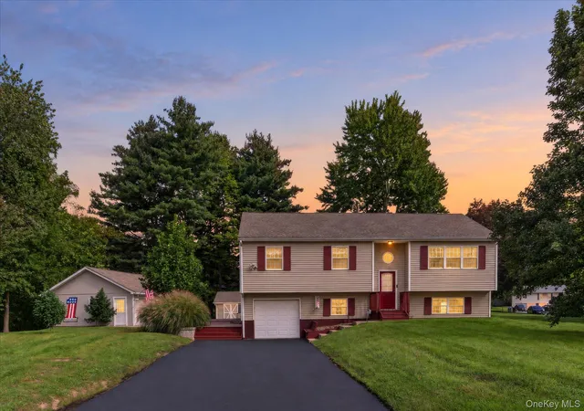 Photo 1 of Single family home for sale at 2 Linden Dr, Newburgh (town), NY 12550 | MLS# 1038458 | Listing updated on 2026-09-15