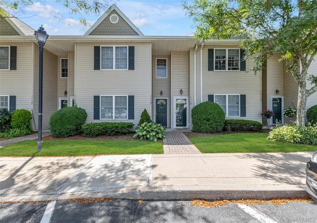 1st image of 1118 Savoy Dr, Huntington, NY 11747 | MLS# 1038468