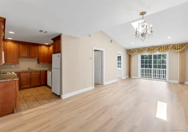 Photo 3 of Condo for sale at 1118 Savoy Dr, Huntington, NY 11747 | MLS# 1038468 | Listing updated on 2026-10-08