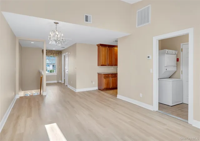 Photo 4 of Condo for sale at 1118 Savoy Dr, Huntington, NY 11747 | MLS# 1038468 | Listing updated on 2026-10-08