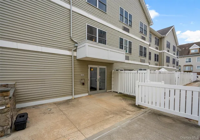 Photo 3 of Sale Pending at 342 Westchester Ave #25E, Rye Town, NY 10573 | MLS# 1038492 | Listing updated on 2026-10-08