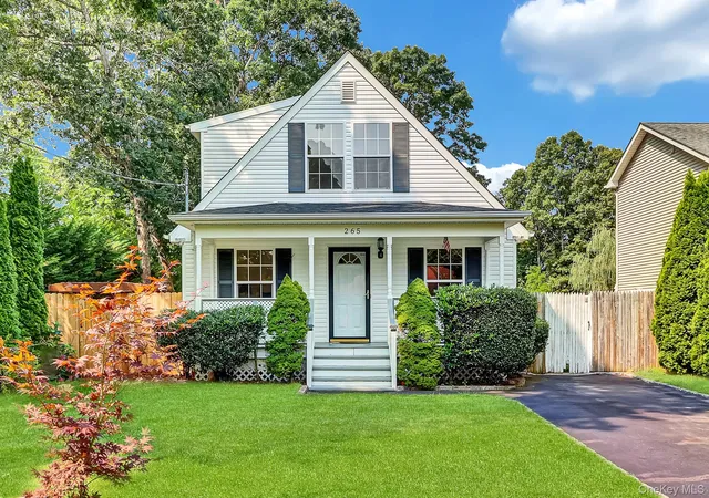 Photo 1 of Sale Pending at 265 Forrest Ave, Brookhaven, NY 11967 | MLS# 1038498 | Listing updated on 2026-09-03