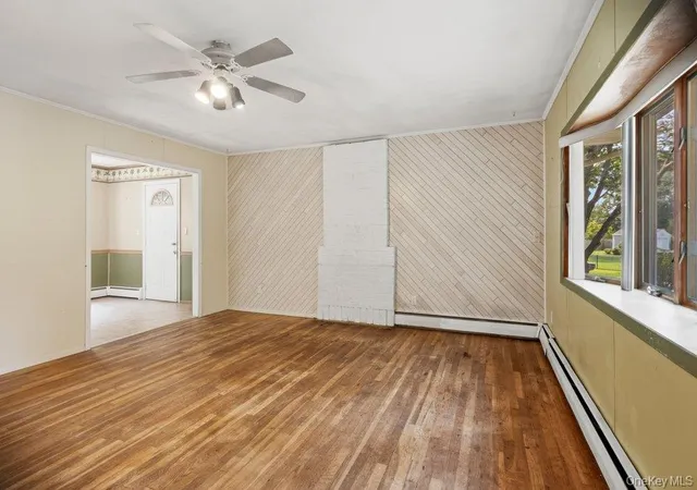 Photo 3 of Sale Pending at 271 Wilson Blvd, Islip, NY 11751 | MLS# 1038507 | Listing updated on 2026-09-24