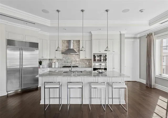 Photo 3 of Condo for sale at 1000 Royal Ct #1207, North Hempstead, NY 11040 | MLS# 1038538 | Listing updated on 2026-08-14
