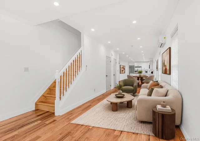 Photo 1 of Single family home for sale at 560 Linden Blvd, New York, NY 11203 | MLS# 1038566 | Listing updated on 2026-09-06