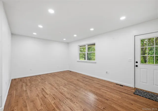 Photo 3 of Single family home for sale at 1 Christopher Way, Newburgh (town), NY 12542 | MLS# 1038587 | Listing updated on 2026-09-16
