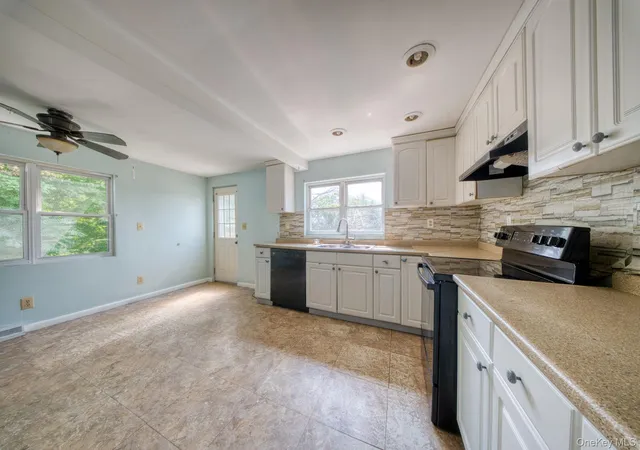 Photo 3 of Single family home for sale at 14 Airport Rd, Middletown, NY 10940 | MLS# 1038590 | Listing updated on 2026-08-20