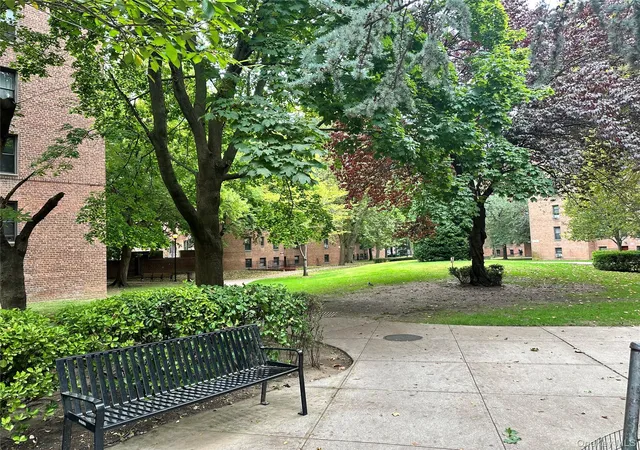 Photo 2 of Condo for sale at 150 25 72 Road #1J, New York, NY 11367 | MLS# 1038603 | Listing updated on 2026-09-01