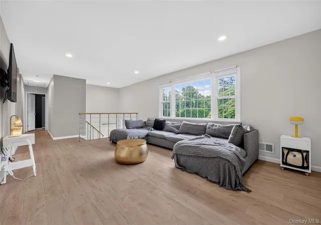 5th image of 6 Linda Ln, Orangetown, NY 10965 | MLS# 1038610