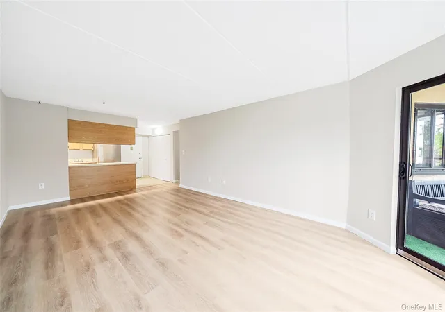 Photo 4 of Sale Pending at 725 Miller Ave #333, Hempstead, NY 11520 | MLS# 1038614 | Listing updated on 2026-09-16