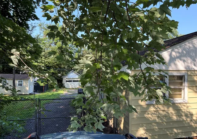 Photo 2 of Sale Pending at 24 Maple St, Warwick (town), NY 10925 | MLS# 1038631 | Listing updated on 2026-09-19