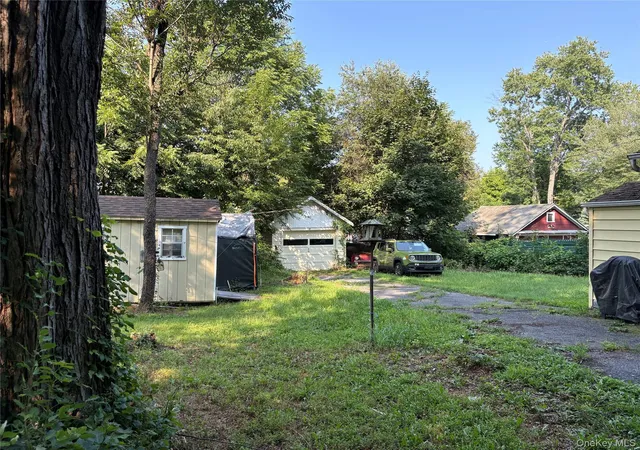 Photo 3 of Sale Pending at 24 Maple St, Warwick (town), NY 10925 | MLS# 1038631 | Listing updated on 2026-09-19