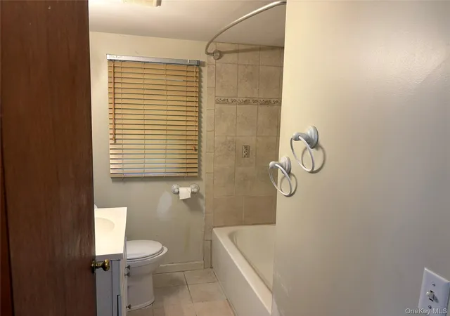 Photo 4 of Sale Pending at 24 Maple St, Warwick (town), NY 10925 | MLS# 1038631 | Listing updated on 2026-09-19