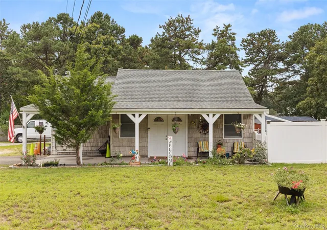 Single family home for sale at 350 Hawkins Rd, Brookhaven, NY 11720 | MLS# 1038637