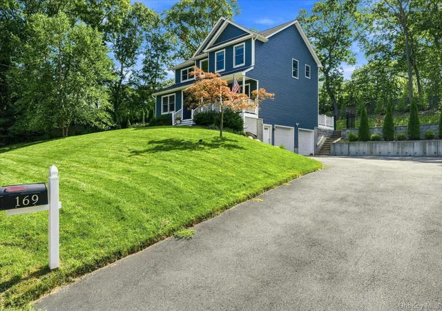 Photo 3 of Sale Pending at 169 Overhill Rd, Riverhead, NY 11792 | MLS# 1038680 | Listing updated on 2026-09-24