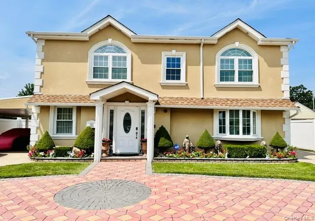 Photo 1 of Sale Pending at 626 Wyngate Dr W, Hempstead, NY 11580 | MLS# 1038683 | Listing updated on 2026-08-29