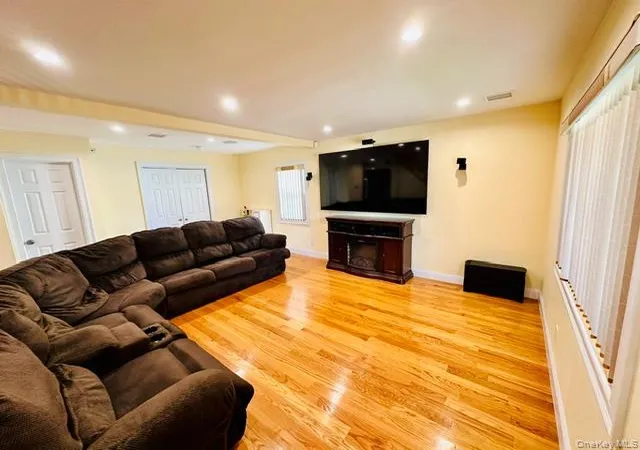 Photo 3 of Sale Pending at 626 Wyngate Dr W, Hempstead, NY 11580 | MLS# 1038683 | Listing updated on 2026-08-29