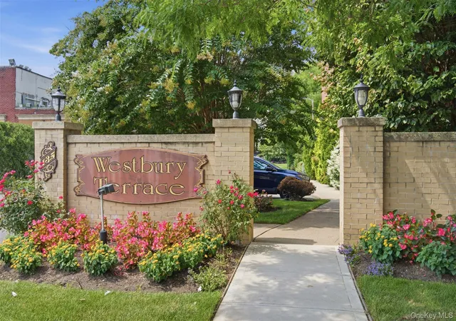 5th image of 135 Post Ave, Hempstead, NY 11590