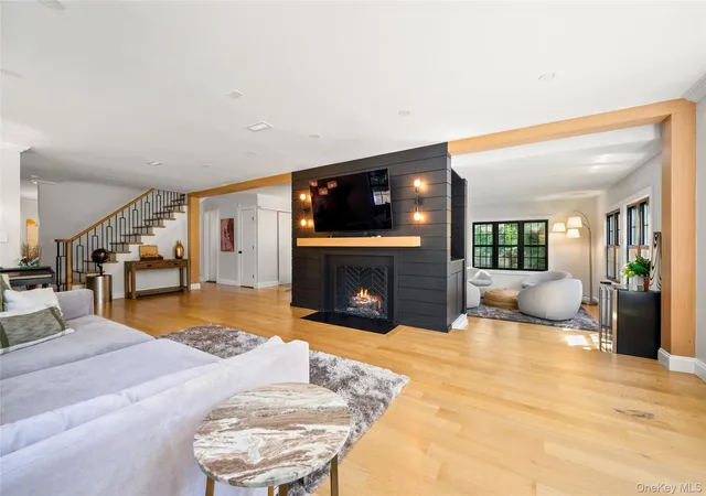 Photo 3 of Sale Pending at 22 Paddington Rd, Scarsdale, NY 10583 | MLS# 1038719 | Listing updated on 2026-09-23