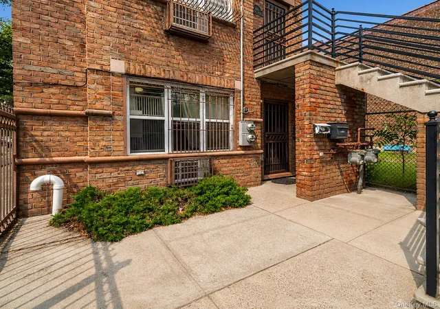 Photo 3 of Multi family home for sale at 143 Newport St, New York, NY 11212 | MLS# 1038756 | Listing updated on 2026-08-27