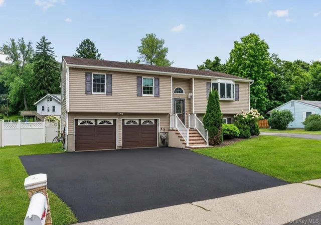 Photo 2 of Single family home for sale at 35 Newbury, Monroe, NY 10950 | MLS# 1038813 | Listing updated on 2026-08-20