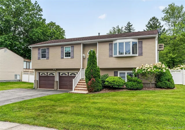Photo 3 of Single family home for sale at 35 Newbury, Monroe, NY 10950 | MLS# 1038813 | Listing updated on 2026-08-20