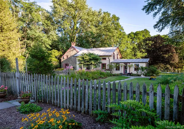 1st image of 21 Old Route 9, Stockport, NY 12173 | MLS# 1038822