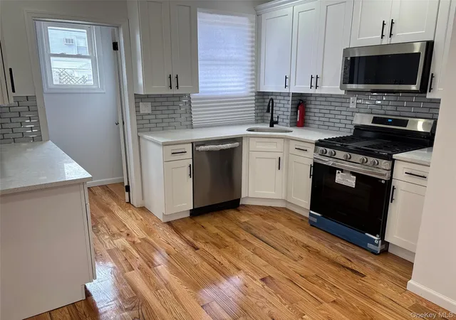 Photo 3 of Single family home for sale at 6918 69th Street, New York, NY 11385 | MLS# 1038841 | Listing updated on 2026-08-29
