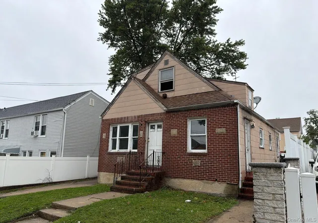 Single family home for sale at 119-11 194th Street, New York, NY 11412 | MLS# 1038846