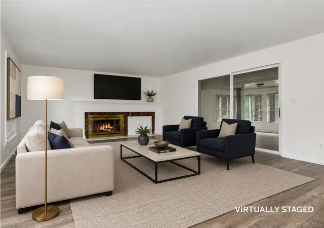 Photo 3 of Single family home for sale at 4 Woodward Ter, Woodbury, NY 10917 | MLS# 1038851 | Listing updated on 2026-10-07