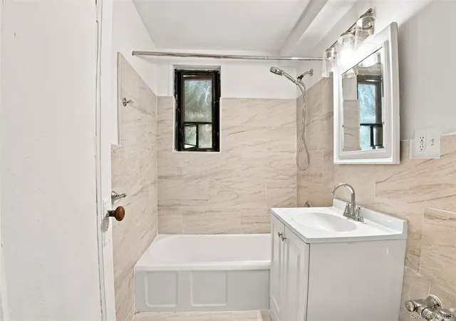 2nd image of 2049 Mcgraw Ave, New York, NY 10462