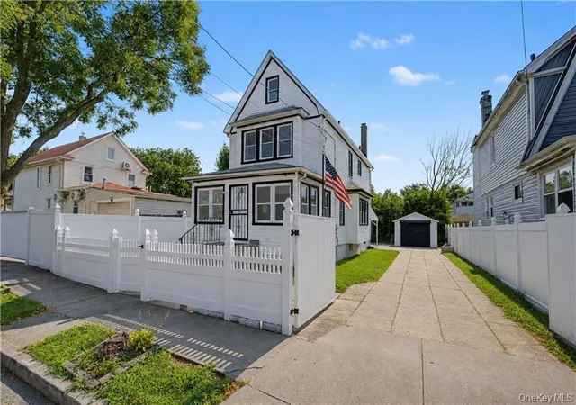 Photo 3 of Single family home for sale at 145 37 179th Street, New York, NY 11434 | MLS# 1038882 | Listing updated on 2026-08-23