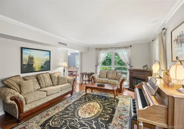 Photo 4 of Sale Pending at 116 Head Of The Neck Rd, Brookhaven, NY 11949 | MLS# 1038886 | Listing updated on 2026-09-03