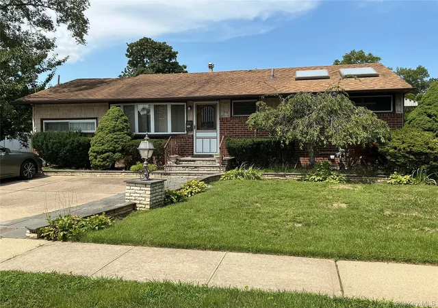 Photo 1 of Sale Pending at 55 Surrey Ln, Oyster Bay, NY 11803 | MLS# 1038888 | Listing updated on 2026-09-04