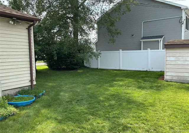 Photo 3 of Sale Pending at 55 Surrey Ln, Oyster Bay, NY 11803 | MLS# 1038888 | Listing updated on 2026-09-04