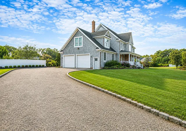 Photo 3 of Single family home for sale at 143 Meadow Path, Riverhead, NY 11792 | MLS# 1038904 | Listing updated on 2026-10-04