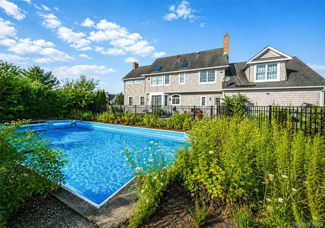 Photo 4 of Single family home for sale at 143 Meadow Path, Riverhead, NY 11792 | MLS# 1038904 | Listing updated on 2026-10-04