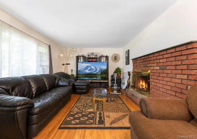 Photo 2 of Single family home for sale at 617 Granny Rd, Brookhaven, NY 11953 | MLS# 1038914 | Listing updated on 2026-09-13