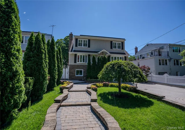 2nd image of 120 Harrison Ave, Yonkers, NY 10705 | MLS# 1038924