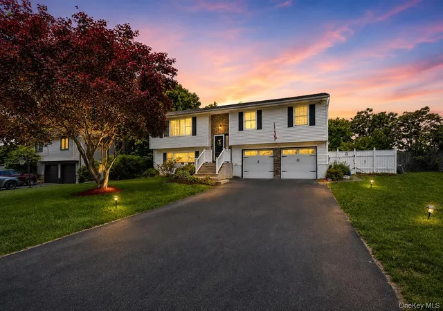 1st image of 15 Guernsey Dr, New Windsor, NY 12553 | MLS# 1038925