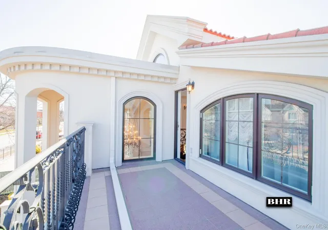 Photo 3 of Single family home for sale at 4094 Ocean Ave, New York, NY 11235 | MLS# 1038947 | Listing updated on 2026-08-18