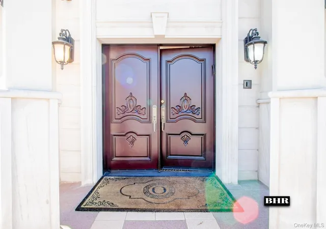 Photo 3 of Single family home for sale at 4094 Ocean Ave, New York, NY 11235 | MLS# 1038947 | Listing updated on 2026-08-18